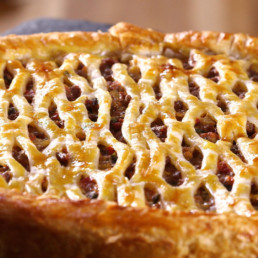 Recette Tourte feuilletée à la viande Carinne Teyssandier