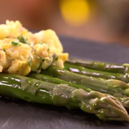 Recette Asperges à la flamande Carinne Teyssandier