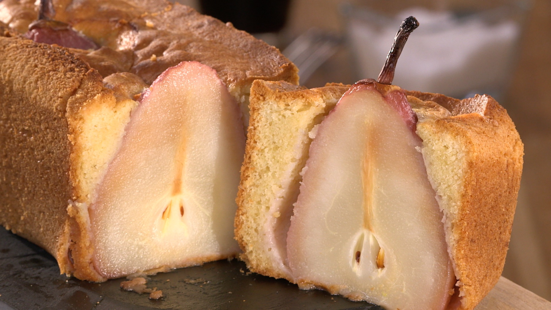 Recette cake aux poires zoom - Carinne Teyssandier