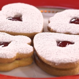 Recette du biscuit coeur d'amour - Carinne Teyssandier